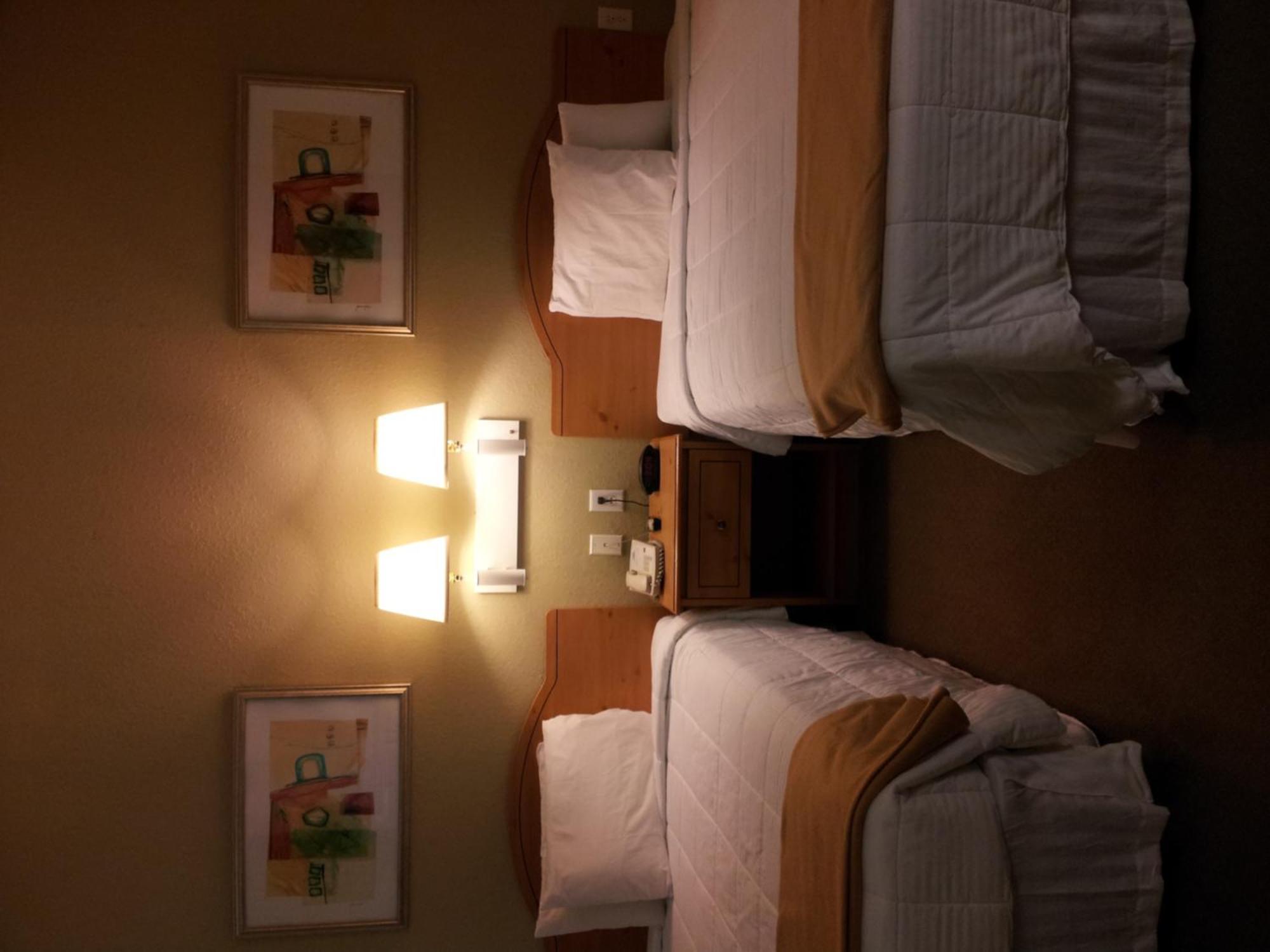 Americas Best Value Inn & Suites-Winnie Kamer foto