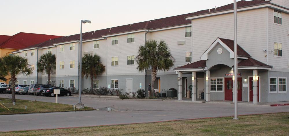 Americas Best Value Inn & Suites-Winnie Buitenkant foto
